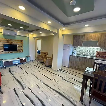 Garden Butik & Akbuek 4* Миляс