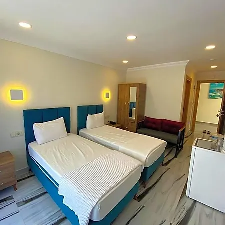 Garden Butik & Akbuek 4* Миляс